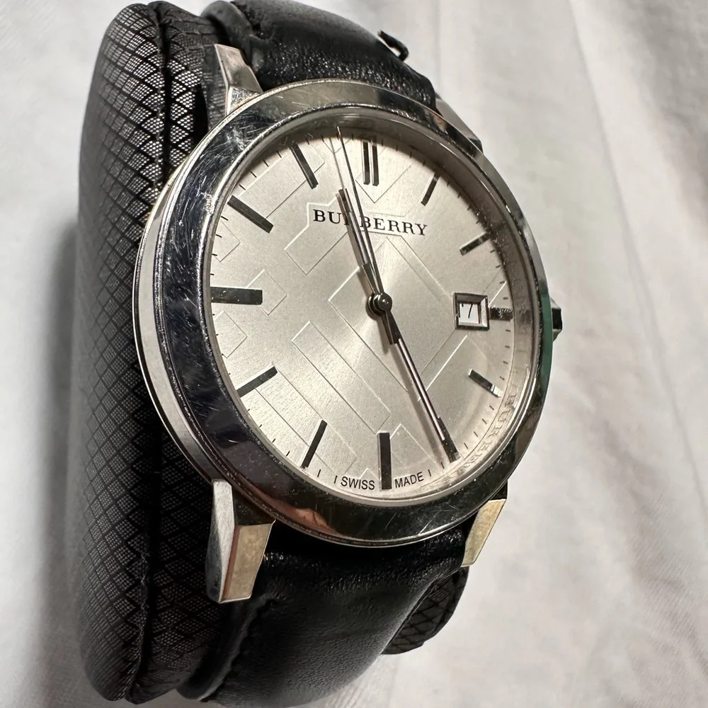 Burberry The City Men's White Checked Watch - 38mm case - BU9008 - Picture 4 of 9